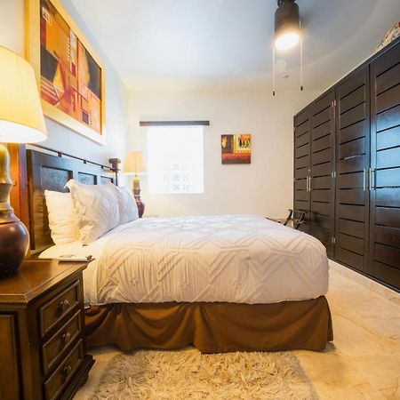 Condo Surf 405 - Luxury Oceanview Beachfront 3 Bedroom With Gym - At El Faro Condos Плайя-дель-Кармен Екстер'єр фото