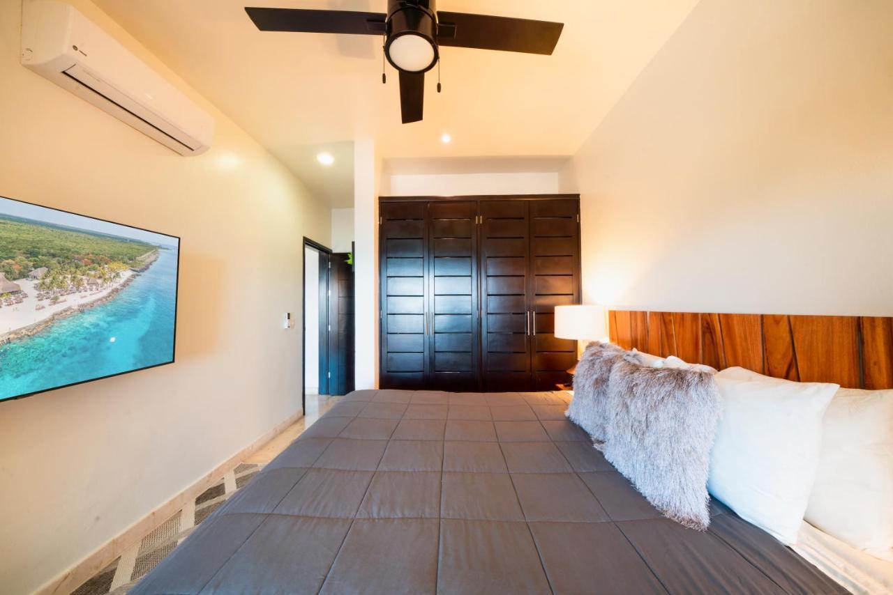 Condo Surf 405 - Luxury Oceanview Beachfront 3 Bedroom With Gym - At El Faro Condos Плайя-дель-Кармен Екстер'єр фото